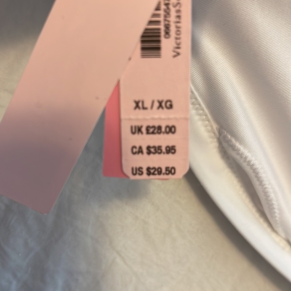 Swim top - Picture 7 of 7